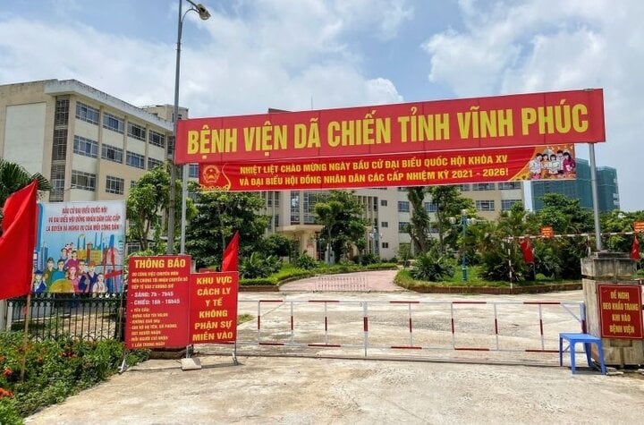 Bệnh viện dã chiến tỉnh Vĩnh Phúc thời điểm dịch COVID-19 bùng phát mạnh. (Ảnh: BV)