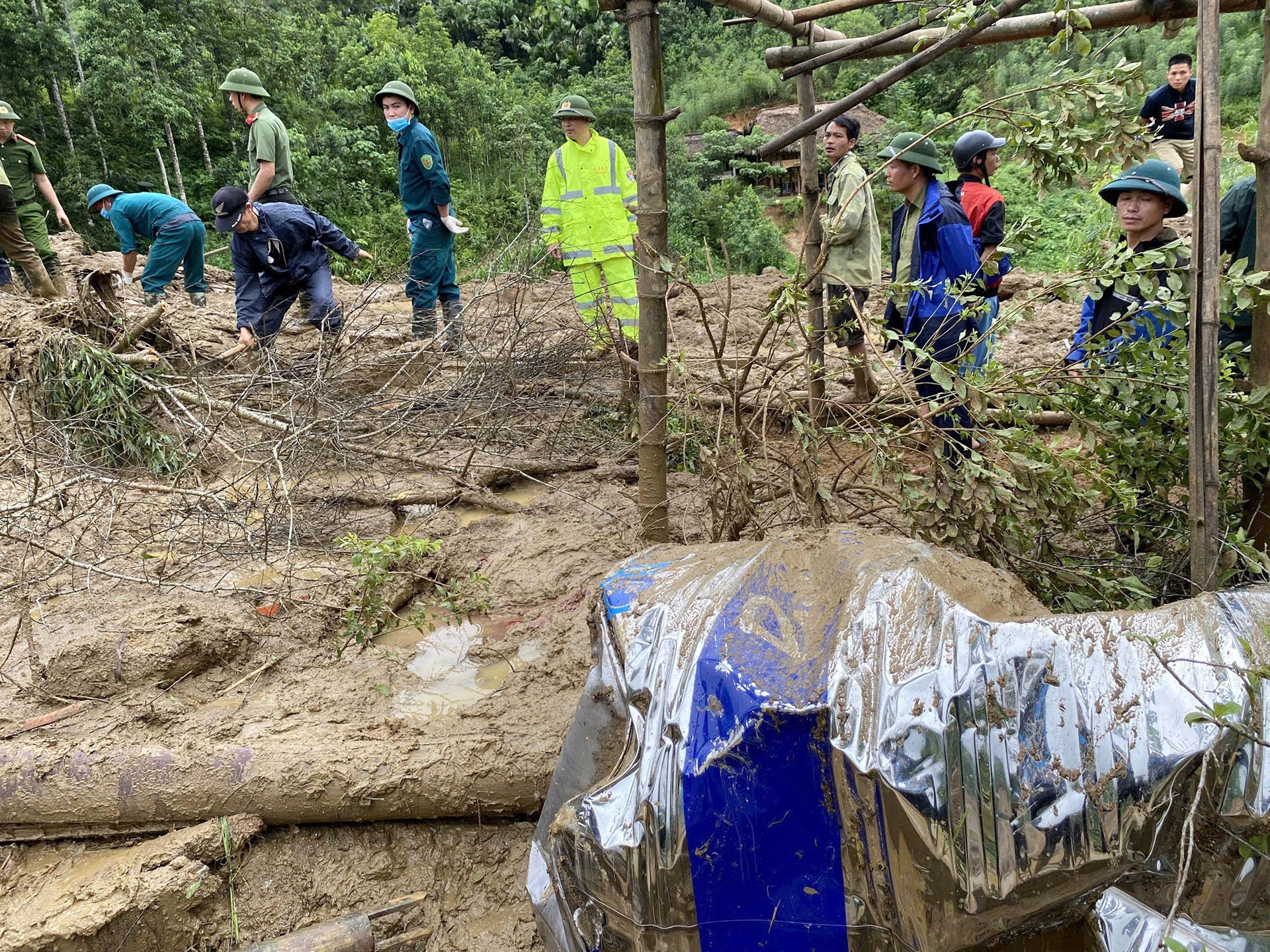 Lu thon Lao Cai anh 2