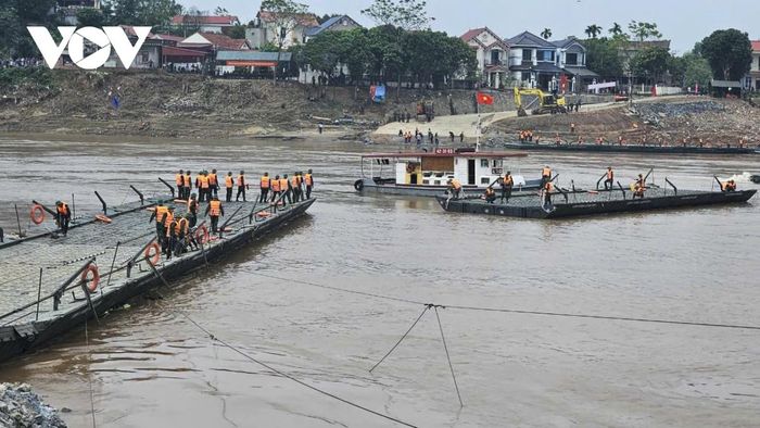 Sau khi lắp đặt xong cầu phao sẽ tiến hành thông xe kỹ thuật, kiểm tra, hiệu chỉnh, hoàn tất các công đoạn để ngày 30/9 (dự kiến) bắt đầu thông xe, đảm bảo giao thông được thông suốt, đáp ứng nhu cầu đi lại của Nhân dân.