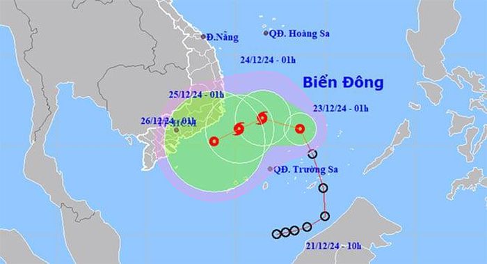 Dự báo áp thấp nhiệt đới sắp mạnh lên thành bão số 10. (Ảnh: NCHMF)